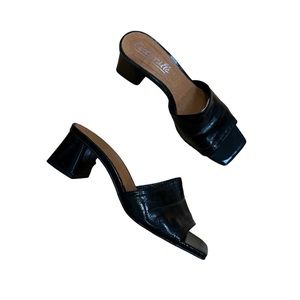 L’Intervalle Black Patent Leather Mule Sandal